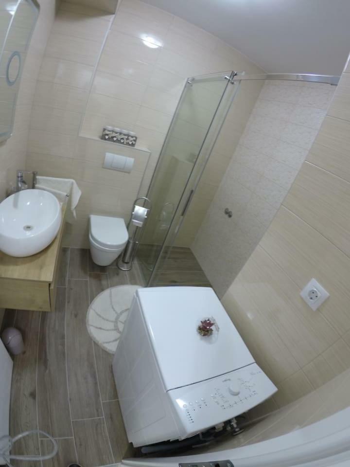 The Globetrotter'S Residence Kaštel Novi Extérieur photo
