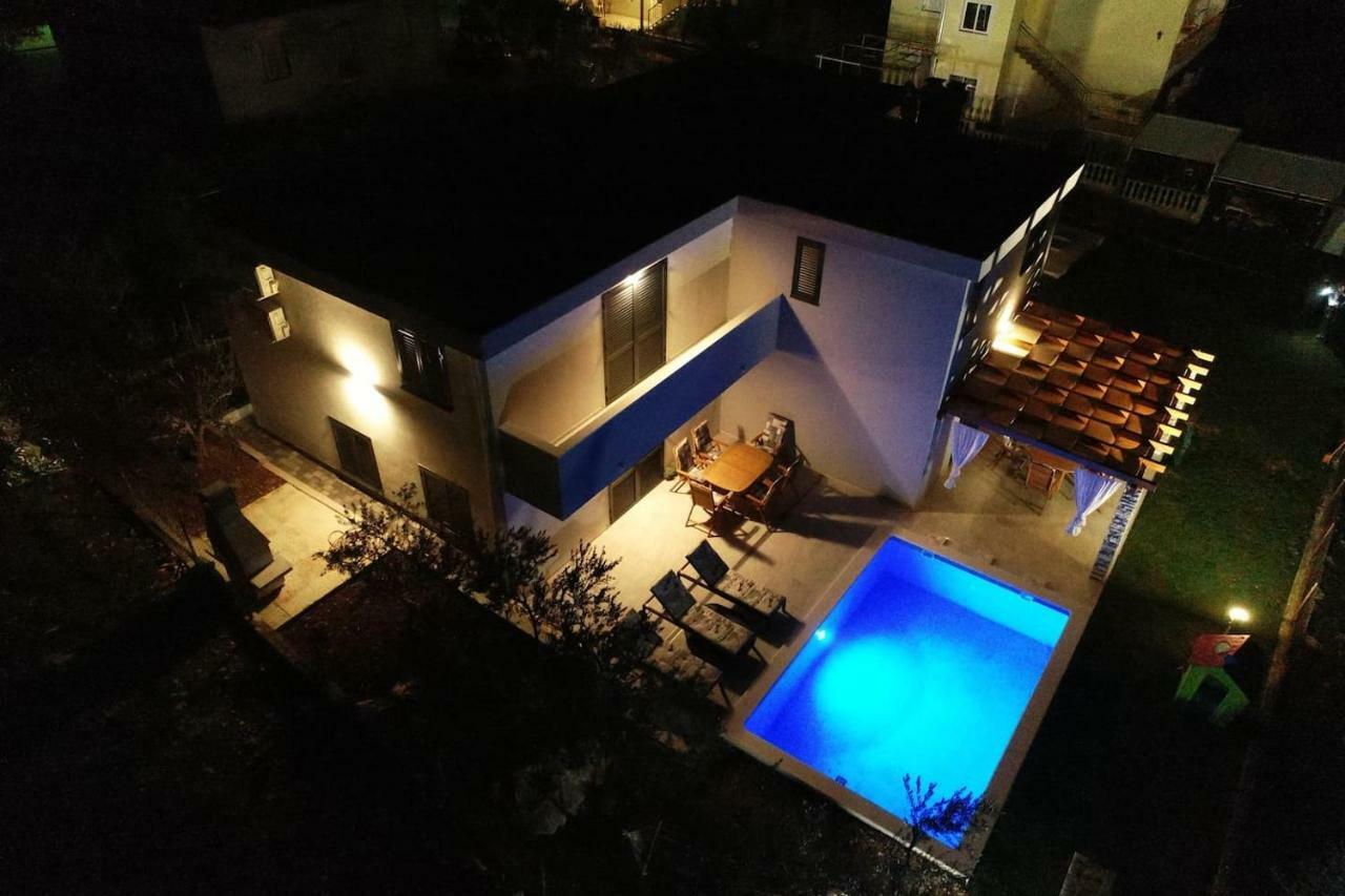 The Globetrotter'S Residence Kaštel Novi Extérieur photo
